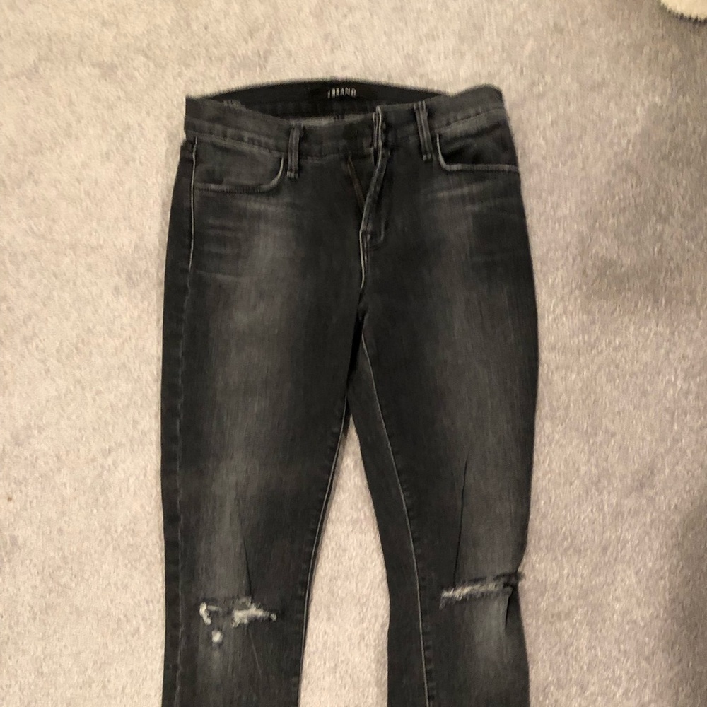 JBRAND-faded black-busted knee-super skinnys